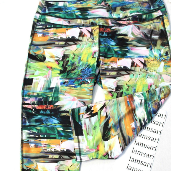 Lucy Studio Capri Blurred Floral - Picture 4 of 7